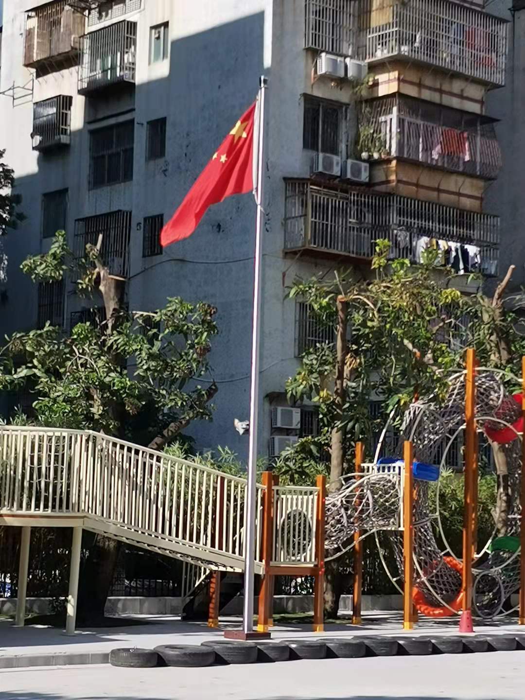 珠海香洲区金路幼儿园旗杆安装